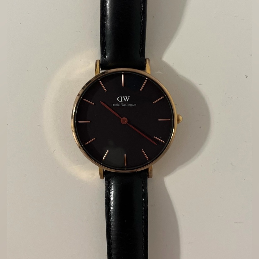 Daniel Wellington Watch - Black/Rose Gold